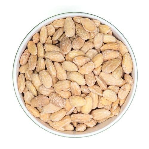 OchutnejOrech_23_Mandle_jadra_prazene_solene